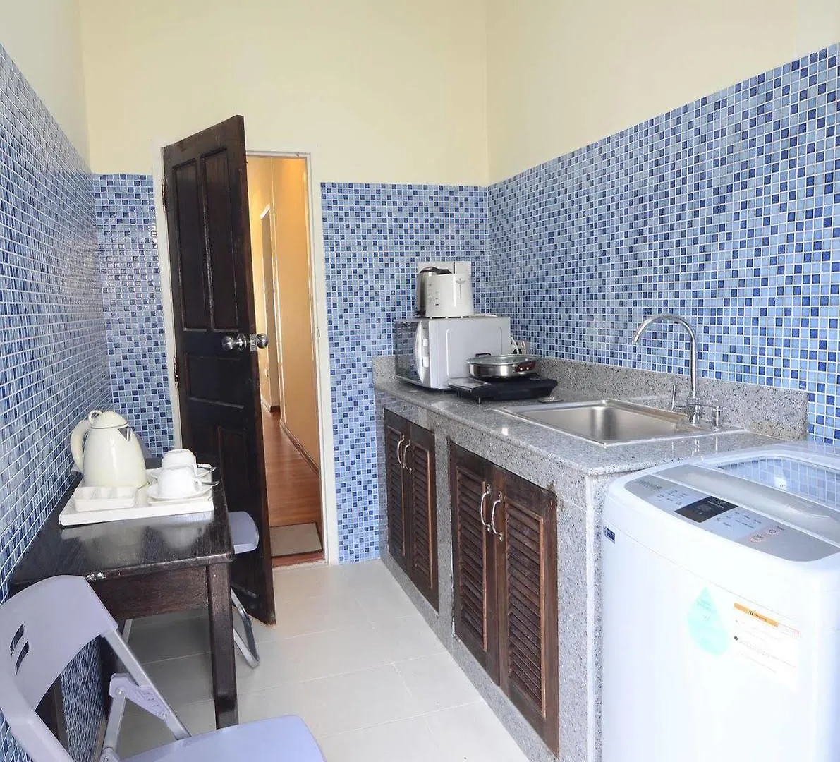 Vista Residence Yangon 0*,  Myanmar